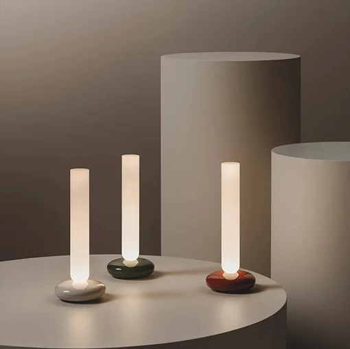 Alba table lamp by Vibia