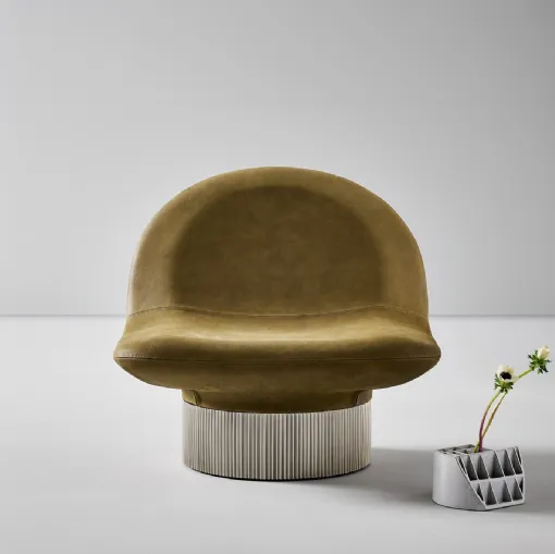 Amour leather armchair by Bonaldo