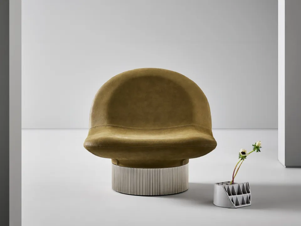 Amour leather armchair by Bonaldo