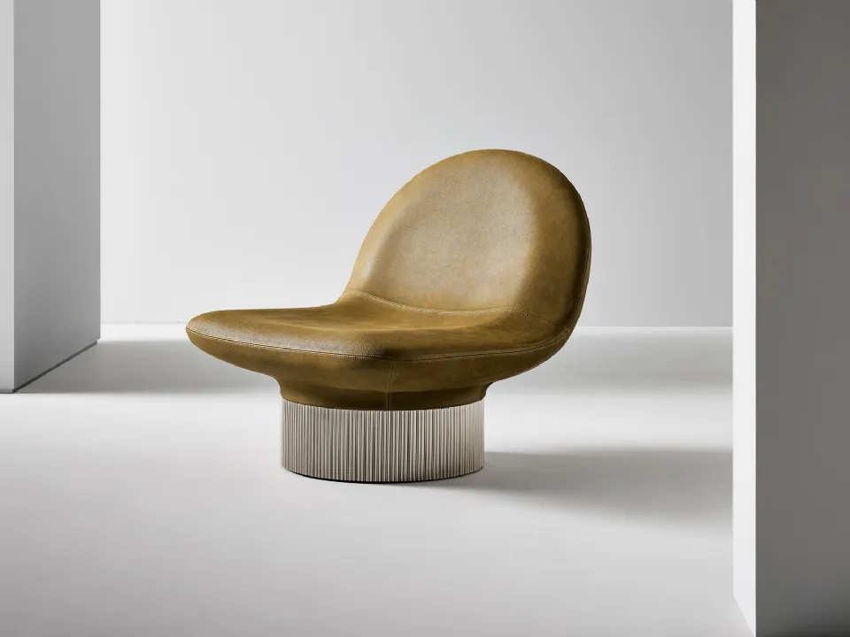 Amour leather armchair by Bonaldo