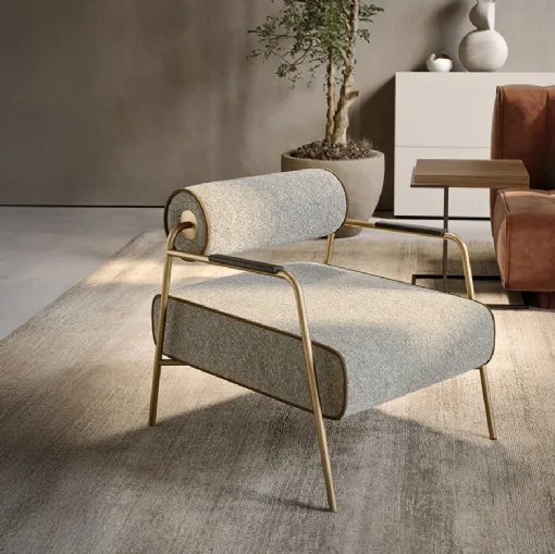 Levante armchair in upholstered fabric by Pianca