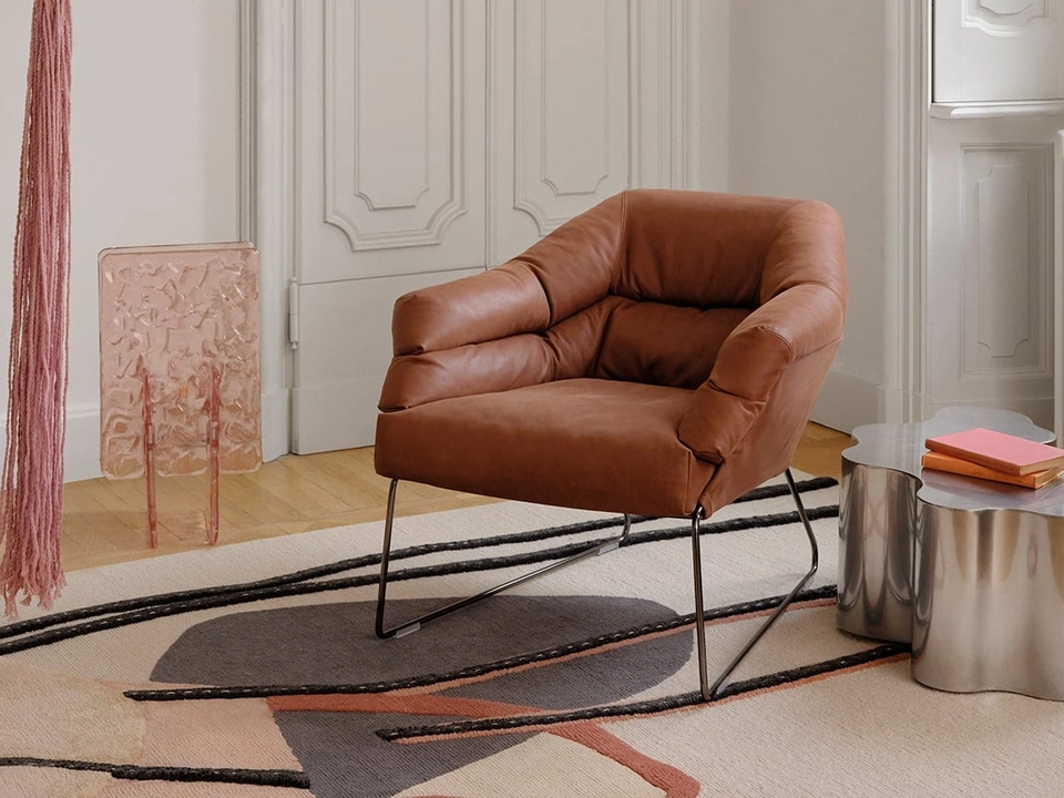 New York Line Armchair - Saba Armchair