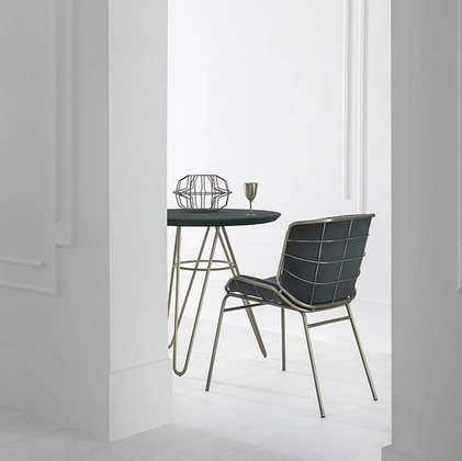 Skin Chair by TrabA'