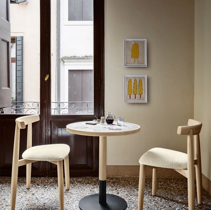 Briscola Round Table by Miniforms