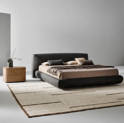 Leather Holden chair by Bonaldo