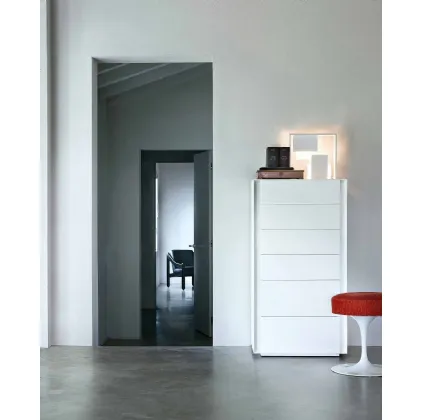 Lema's Luna Chest of Drawers