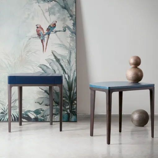 Lacquered side table Vic by Lema