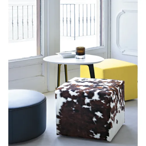 Pouf Pouf in leather or fabric by Lema