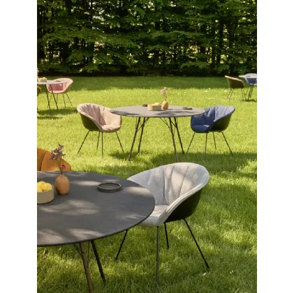 Duna 02 Chair by Arper