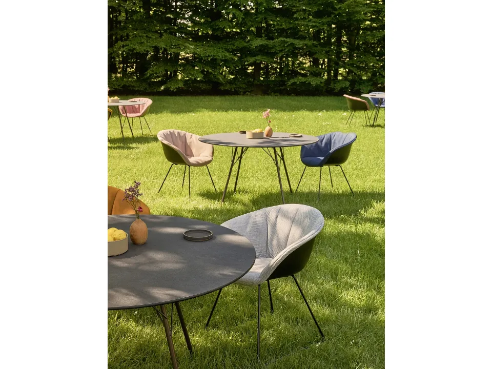 Duna 02 Chair by Arper