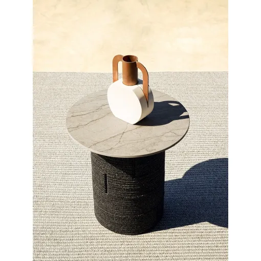 Gianna coffee table by Varaschin