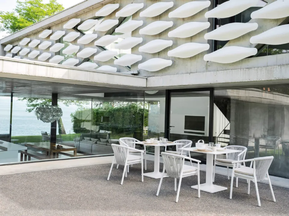 Smart Armchair by Varaschin