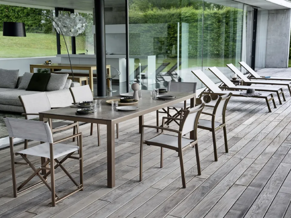 Outdoor furniture Victor in HPL, fabric, and metal by Varaschin.
