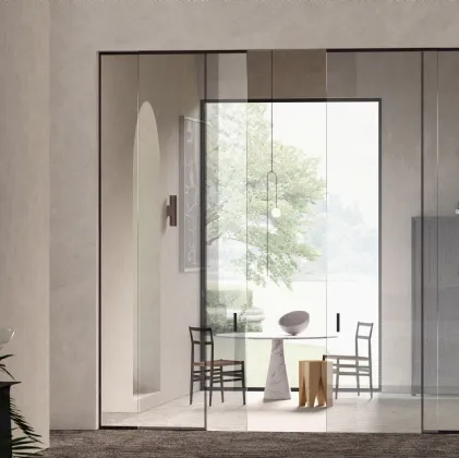 Sliding interior door Cernobbio in glass with aluminum frame by Viva.