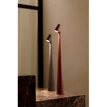 Vibia's Africa table lamp
