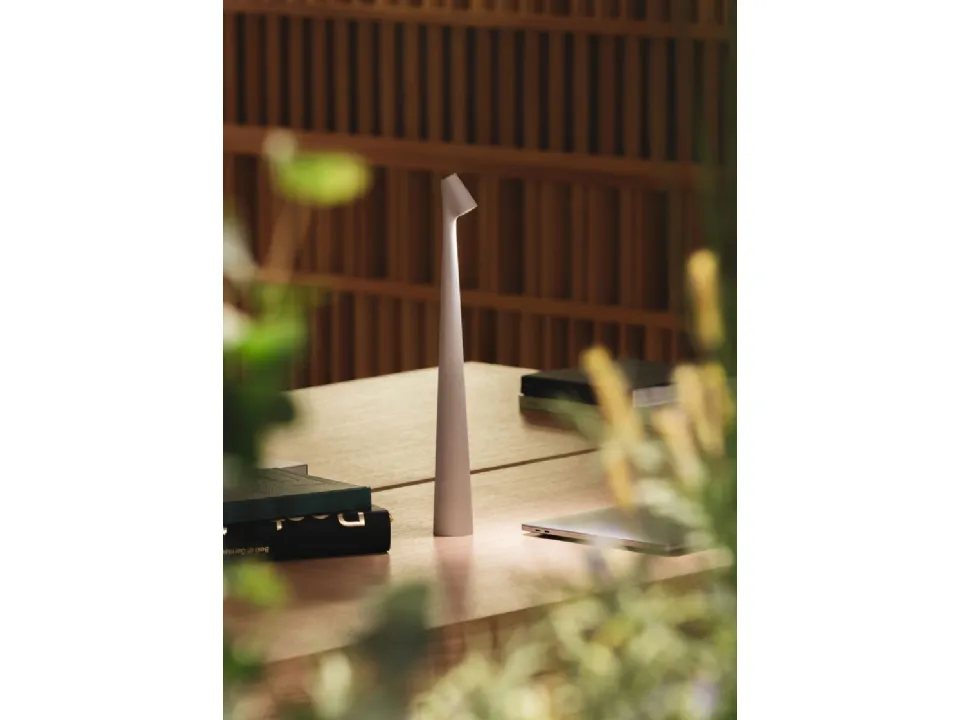 Africa table lamp by Vibia