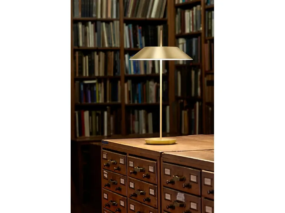 Myfair table lamp by Vibia