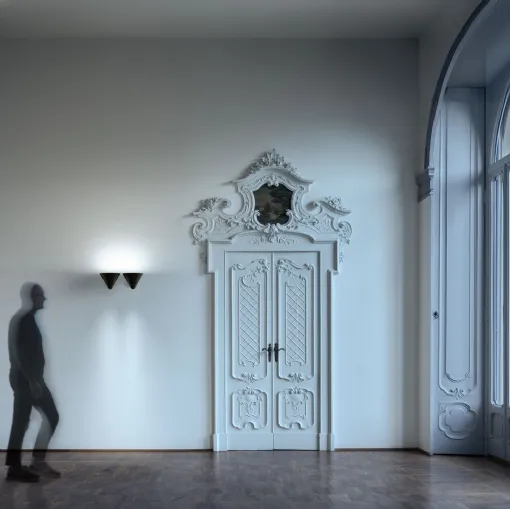 Viceversa wall lamp by Davide Groppi.