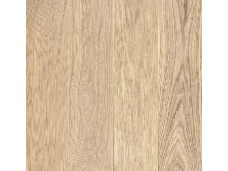 Parquet floor with naturalized assistance in oak essence by Giacobazzi.