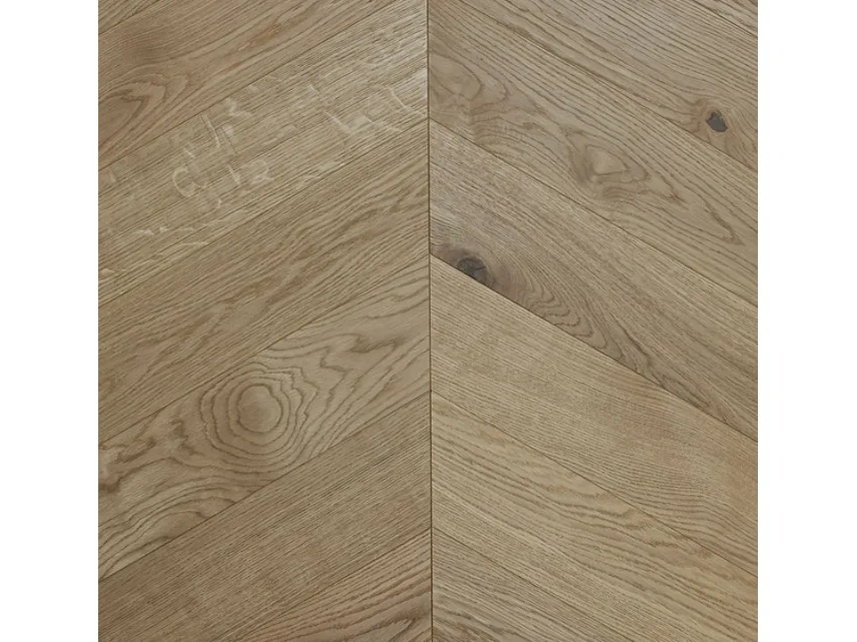 Parquet Floor City Line Natural Large Chevron in oak essence by Giacobazzi