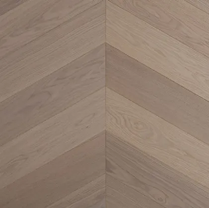 Parquet Floor City Line White Large Chevron in Giacobazzi oak essence.