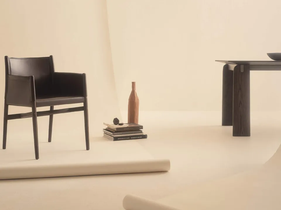 Ayon leather chair by Lema.