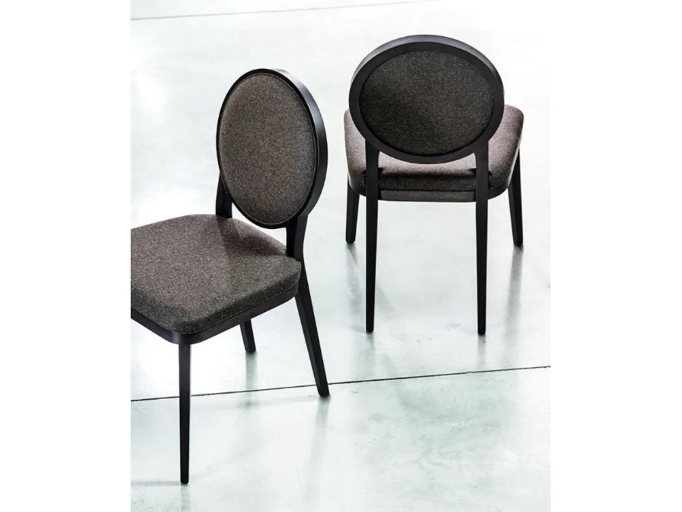 Chair Plaza 1500 in padded fabric by Bross Italia.