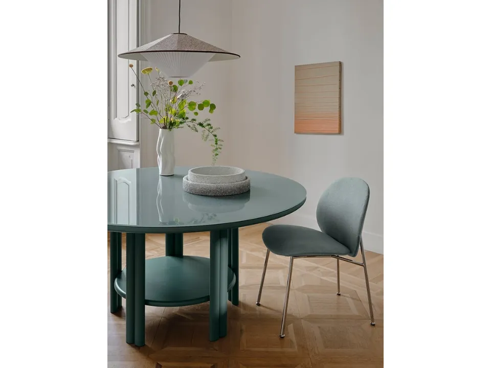 Anam round table by Saba