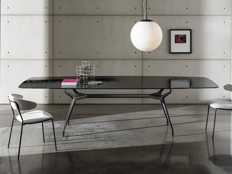 Arkos shaped extendable table by Sovet.