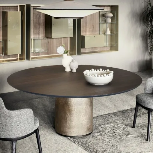 Bulè table with wooden top by Lema.