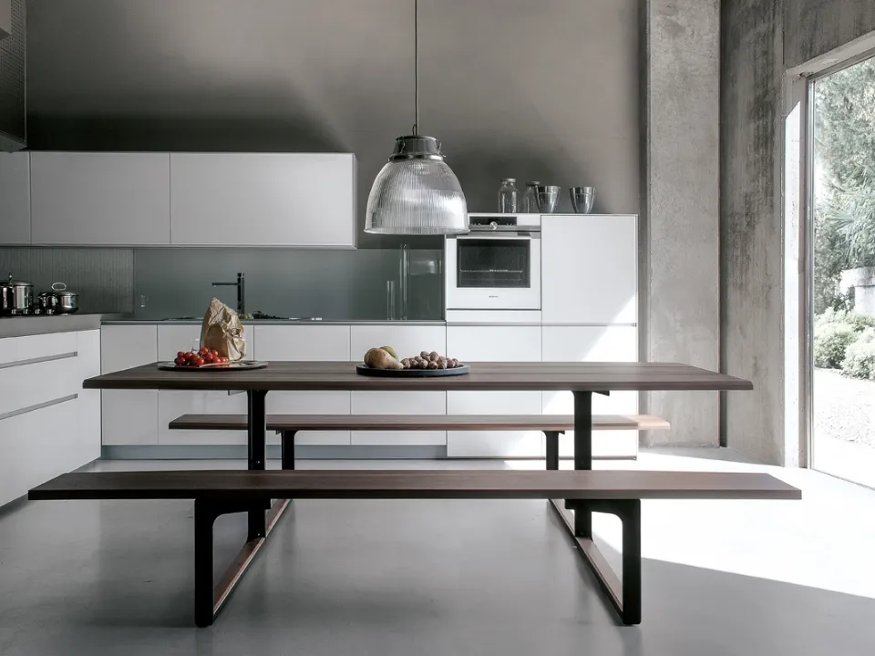 Hammer Table configuration 06 with solid walnut top and Extendo steel frame