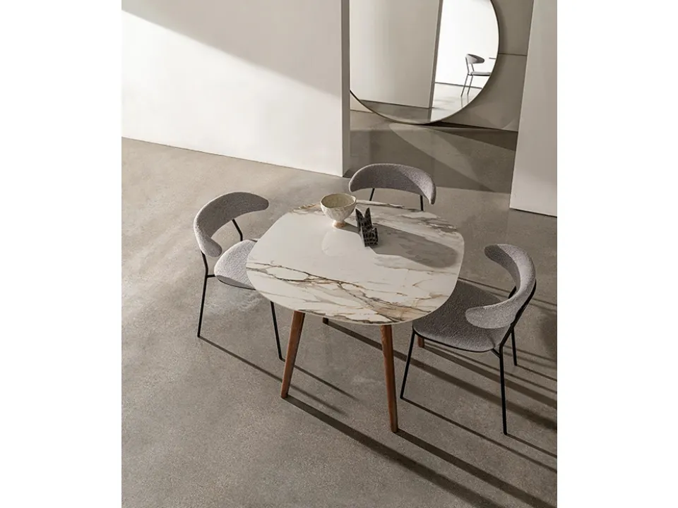Lewood shaped table by Sovet.