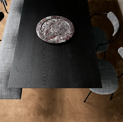 Table T8 configuration 03 with black ash HPL top by Extendo.