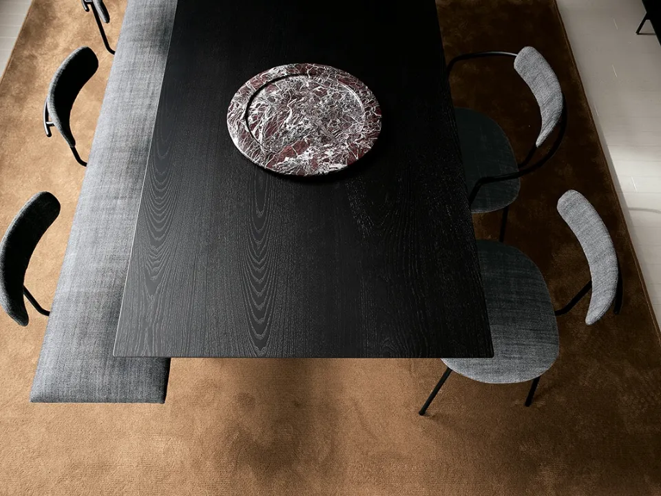 Table T8 configuration 03 with black ash HPL top by Extendo.