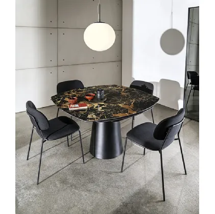 Sovet's extendable Totem table.