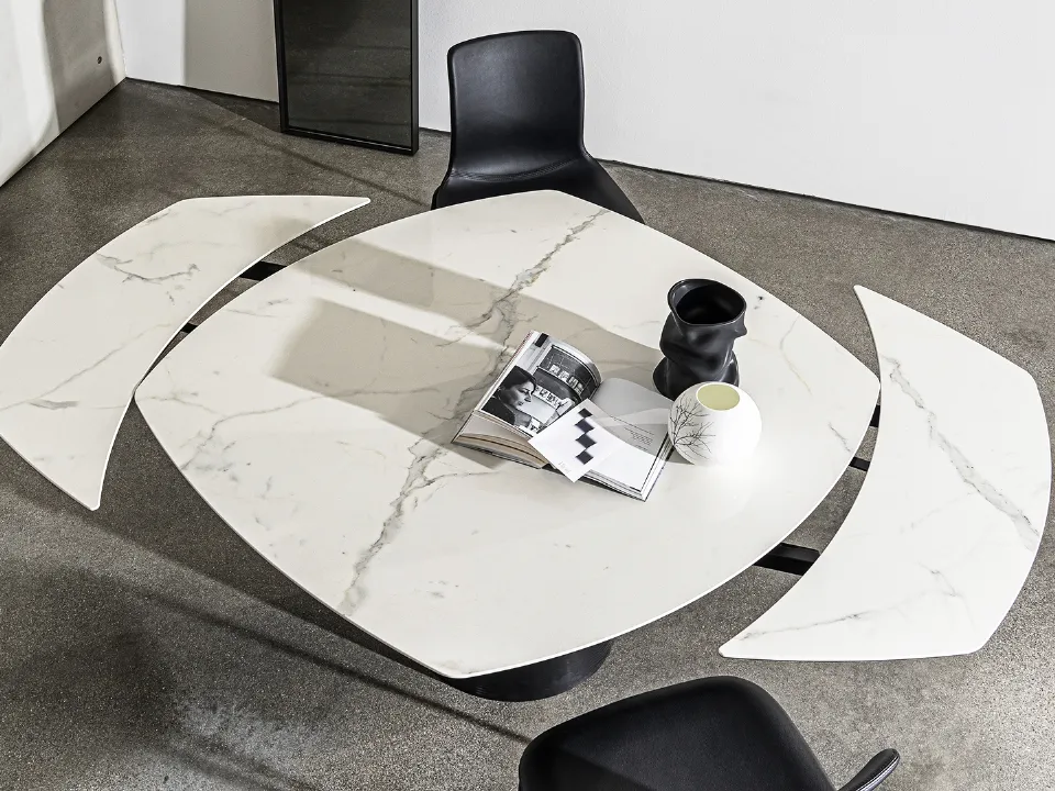 Sovet's extendable Totem table.