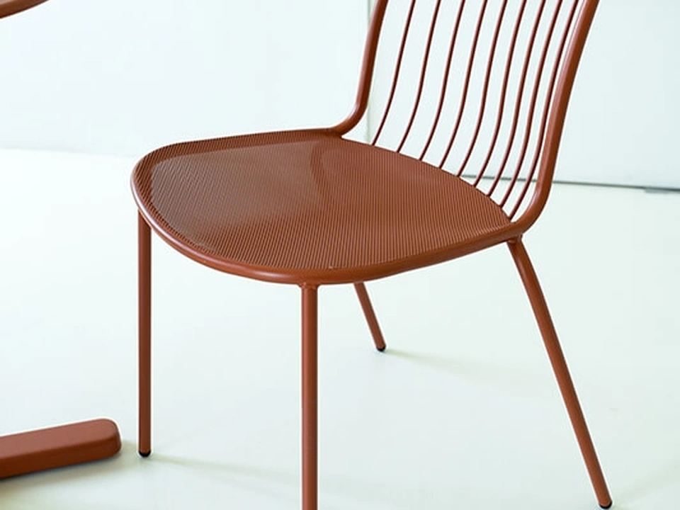 Alisea steel chair by Emu